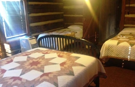 Log Cabin - 1 Queen, 1 Full, 1 Twin bed